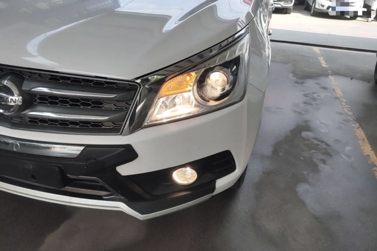 Used Venucia T70 2015 2.0L CVT Smart Edition Left Front Headlight