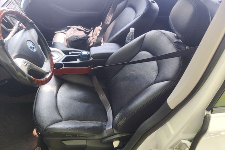 Used Venucia T70 2015 2.0L CVT Smart Choice Edition Left Front Seat