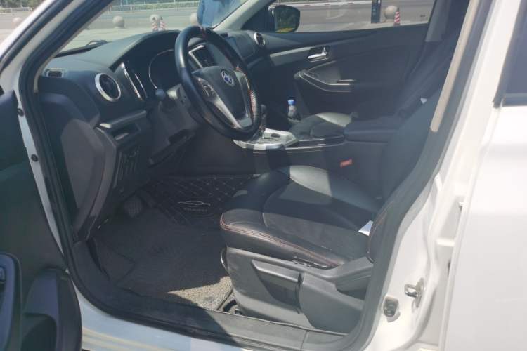 Used Venucia T70 2015 2.0L CVT Smart Choice Edition Left Front Seat