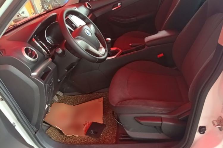 Used Venucia T70 2015 1.6L Manual Ruixing Edition Left Front Seat