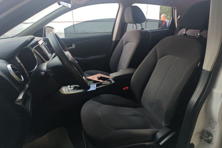 Used Venucia T70 2015 2.0L CVT Smart Choice Edition Left Front Seat