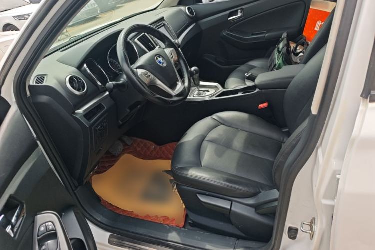 Used Venucia T70 2015 2.0L CVT Smart Edition Left Front Seat