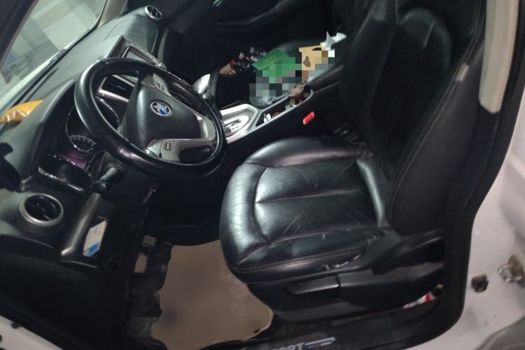 Used Venucia T70 2015 2.0L CVT Smart Edition Left Front Seat