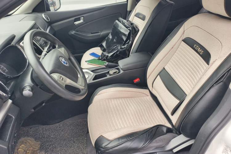 Used Venucia T70 2015 2.0L CVT Smart Choice Edition Left Front Seat