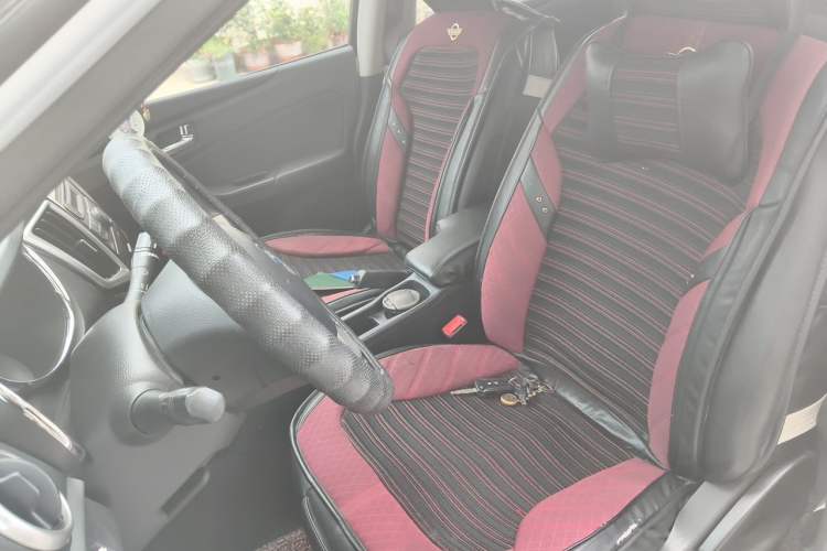Used Venucia T70 2015 2.0L CVT Smart Choice Edition Left Front Seat