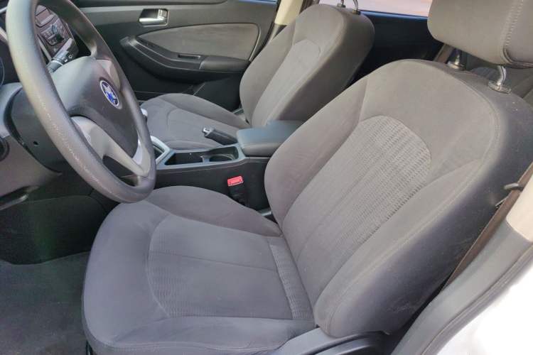 Used Venucia T70 2015 1.6L Manual Ruixing Edition Left Front Seat
