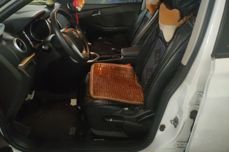 Used Venucia T70 2015 1.6L Manual Ruixing Edition Left Front Seat