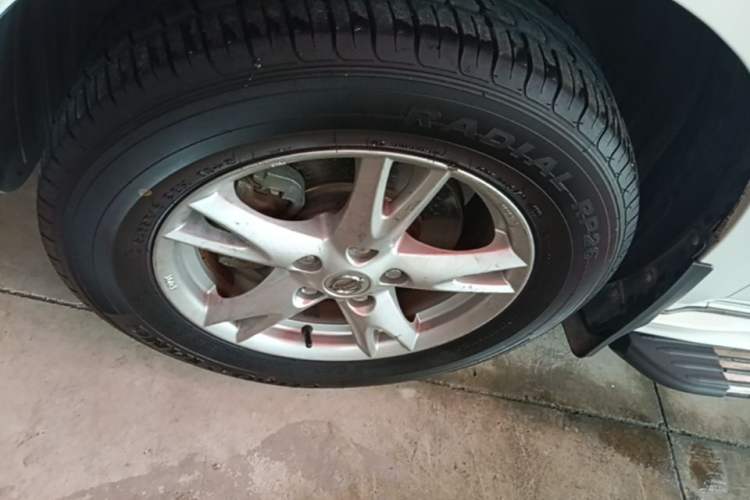Used Venucia T70 2015 1.6L Manual Ruixing Edition Left Front Wheel Hub