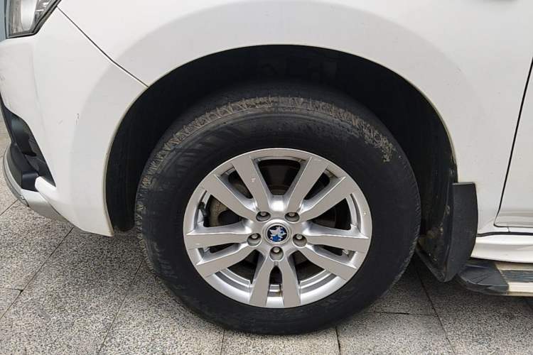 Used Venucia T70 2015 2.0L Manual RuiQu Version Left Front Wheel Hub