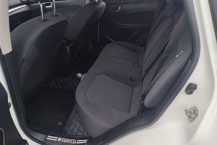 Used Venucia T70 2015 2.0L CVT Smart Choice Edition Left Rear Seat