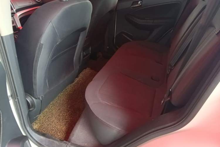 Used Venucia T70 2015 1.6L Manual Ruixing Edition Left Rear Seat