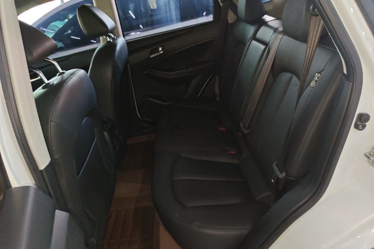 Used Venucia T70 2015 2.0L CVT Smart Edition Left Rear Seat