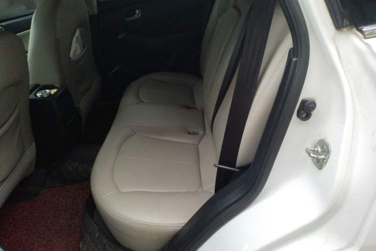 Used Venucia T70 2015 2.0L CVT Smart Choice Edition Left Rear Seat