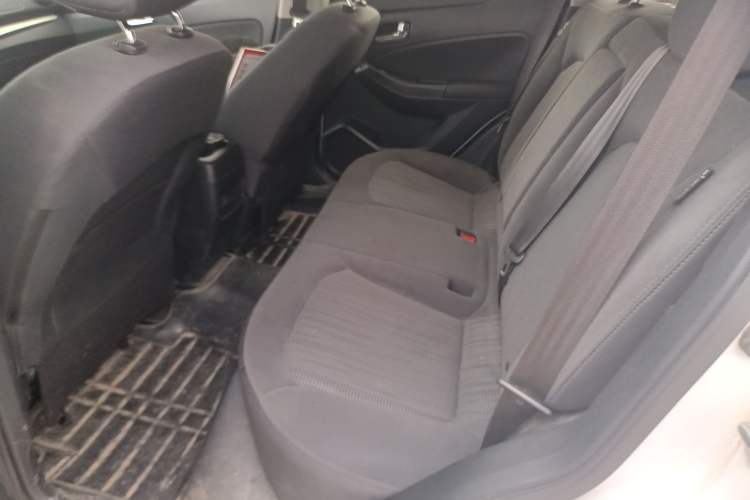 Used Venucia T70 2015 2.0L CVT Smart Choice Edition Left Rear Seat