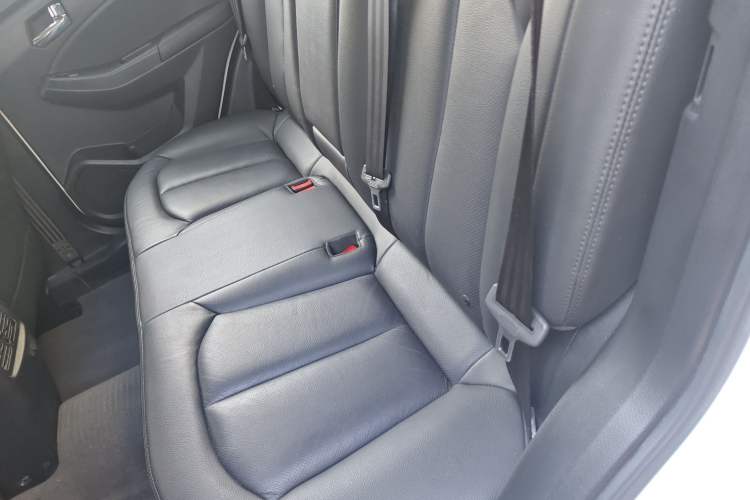 Used Venucia T70 2015 2.0L CVT Smart Edition Left Rear Seat