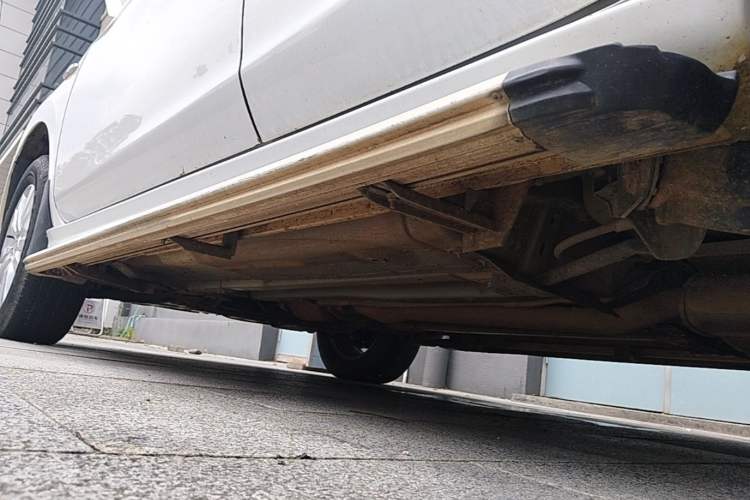 Used Venucia T70 2015 2.0L Manual RuiQu Version Left Side Sill