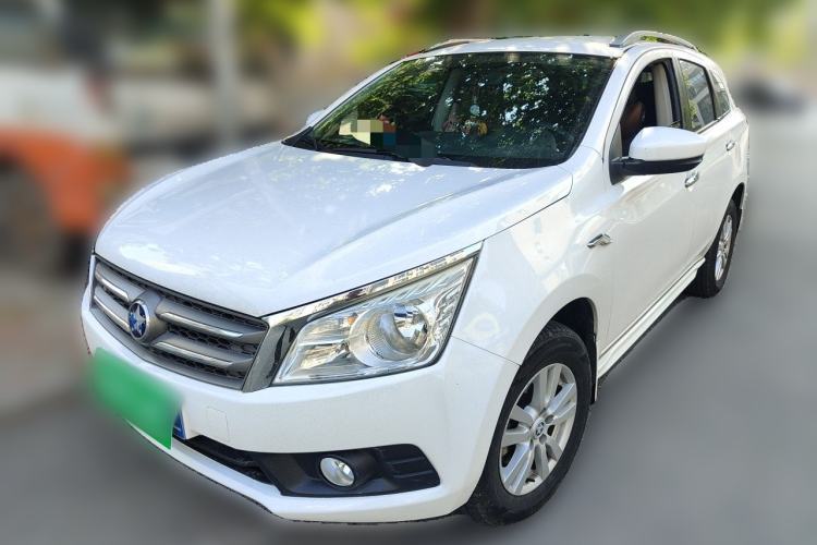 Used Venucia T70 2015 2.0L CVT Smart Choice Edition Guazi used car, China used car export, Used car for sale, Used cars, Cheapest cars for sale