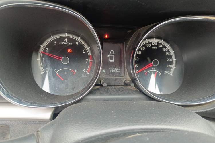 Used Venucia T70 2015 2.0L Manual RuiQu Version Odometer Close Up
