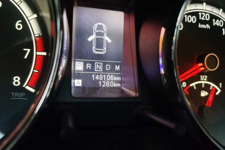 Used Venucia T70 2015 2.0L CVT Smart Choice Edition Odometer Close Up