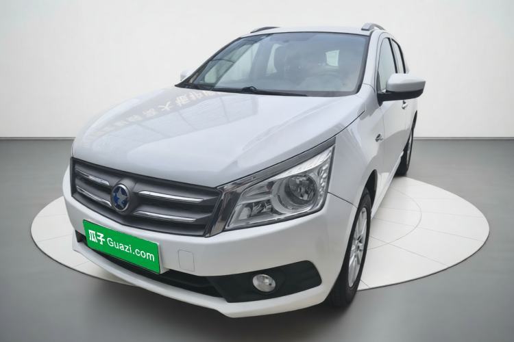 Venucia T70 2015 2.0L CVT Smart Choice Edition с пробегом Guazi used car, China used car export, Used car for sale, Used  cars, Cheapest cars for sale