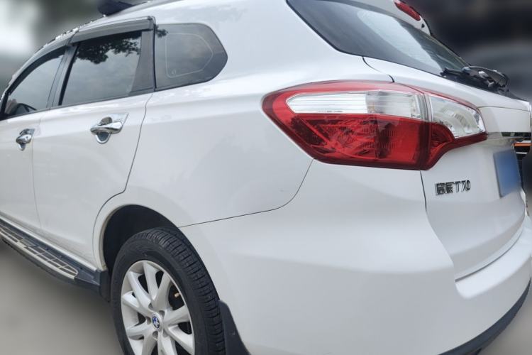 Used Venucia T70 2015 2.0L CVT Smart Edition Rear Left 45 Deg
