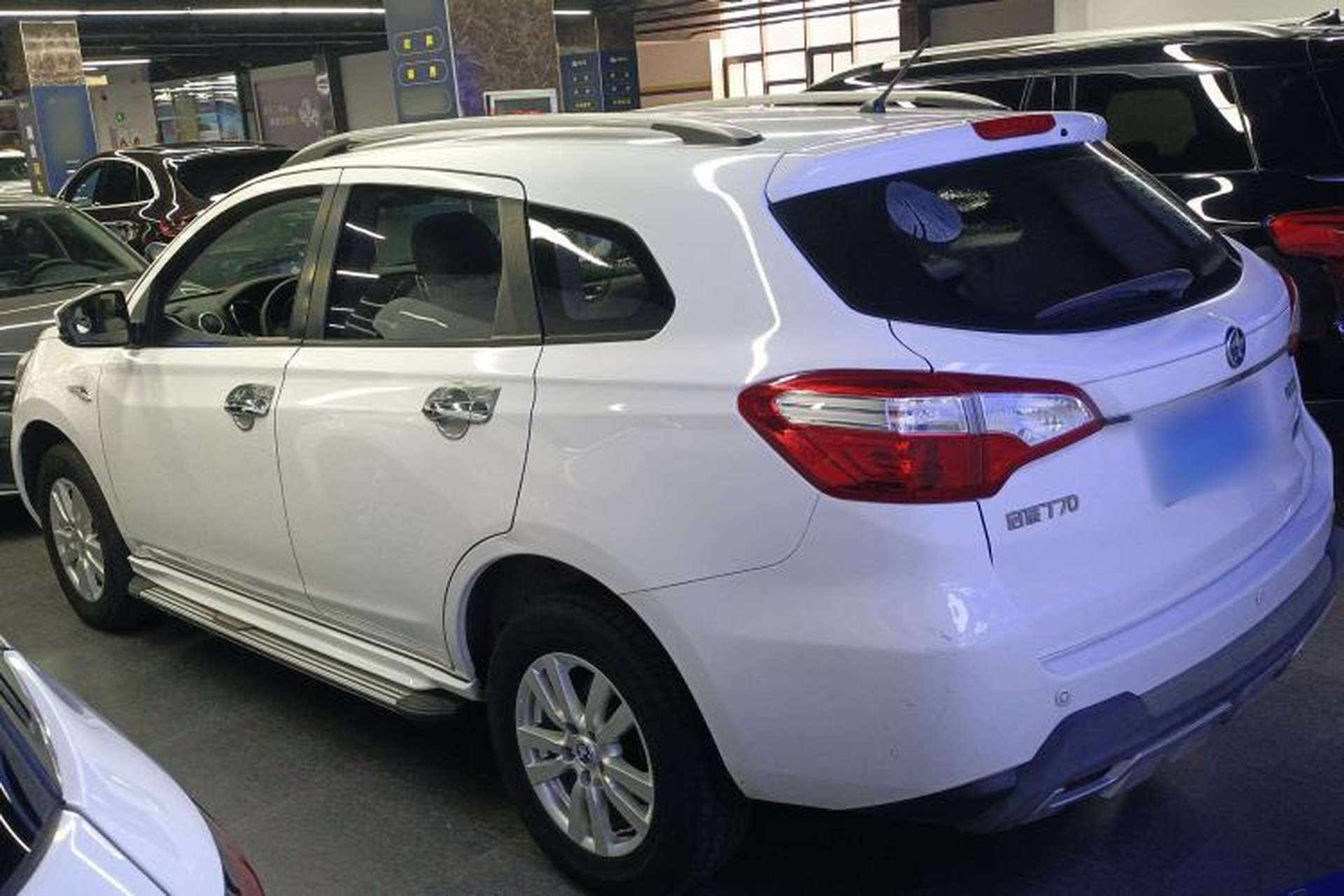 Used Venucia T70 2015 2.0L CVT Smart Choice Edition Rear Left 45 Deg