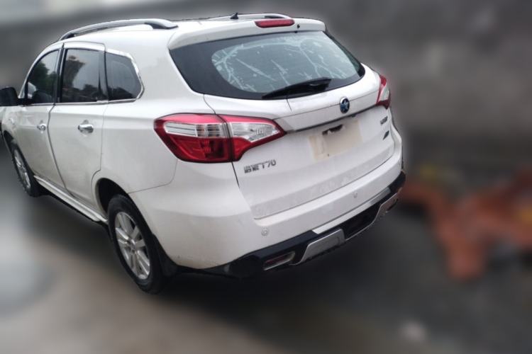 Used Venucia T70 2015 2.0L CVT Smart Choice Edition Rear Left 45 Deg