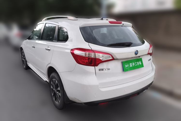 Used Venucia T70 2015 1.6L Manual Ruixing Edition Rear Left 45 Deg