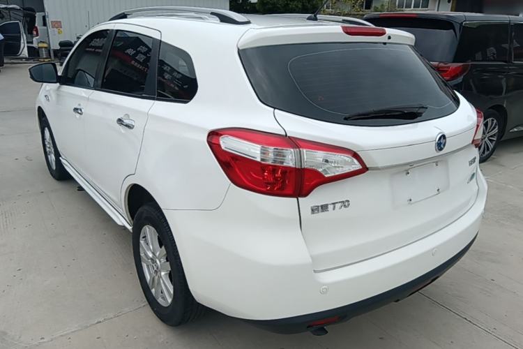 Used Venucia T70 2015 2.0L CVT Smart Choice Edition Rear Left 45 Deg