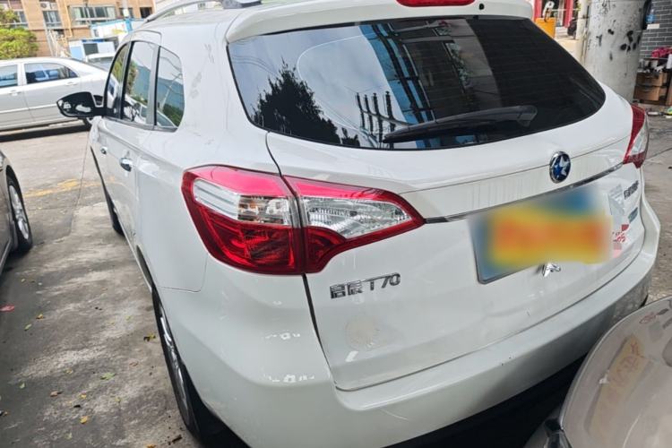 Used Venucia T70 2015 2.0L CVT Smart Edition Rear Left 45 Deg