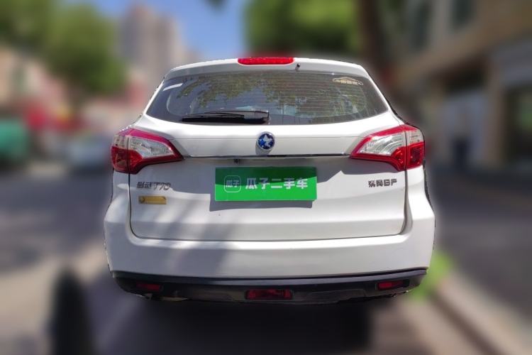 Used Venucia T70 2015 1.6L Manual Ruixing Edition Rear