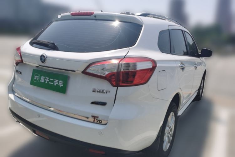 Used Venucia T70 2015 2.0L CVT Smart Choice Edition Rear Right 45 Deg