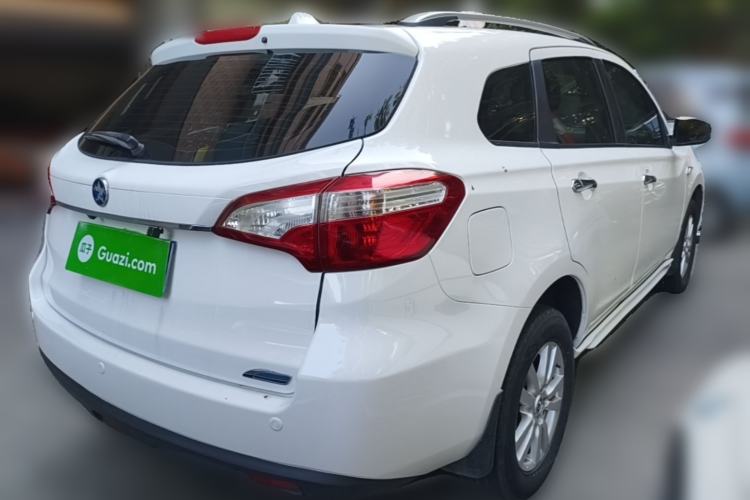 Used Venucia T70 2015 2.0L CVT Smart Choice Edition Rear Right 45 Deg