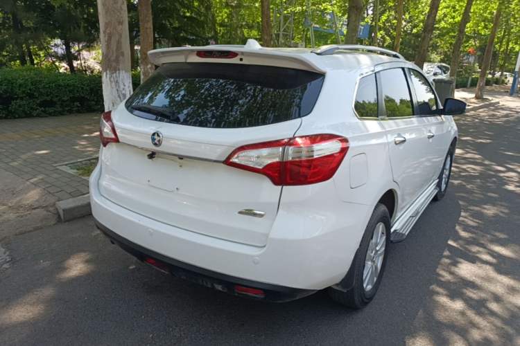 Used Venucia T70 2015 2.0L CVT Smart Choice Edition Rear Right 45 Deg
