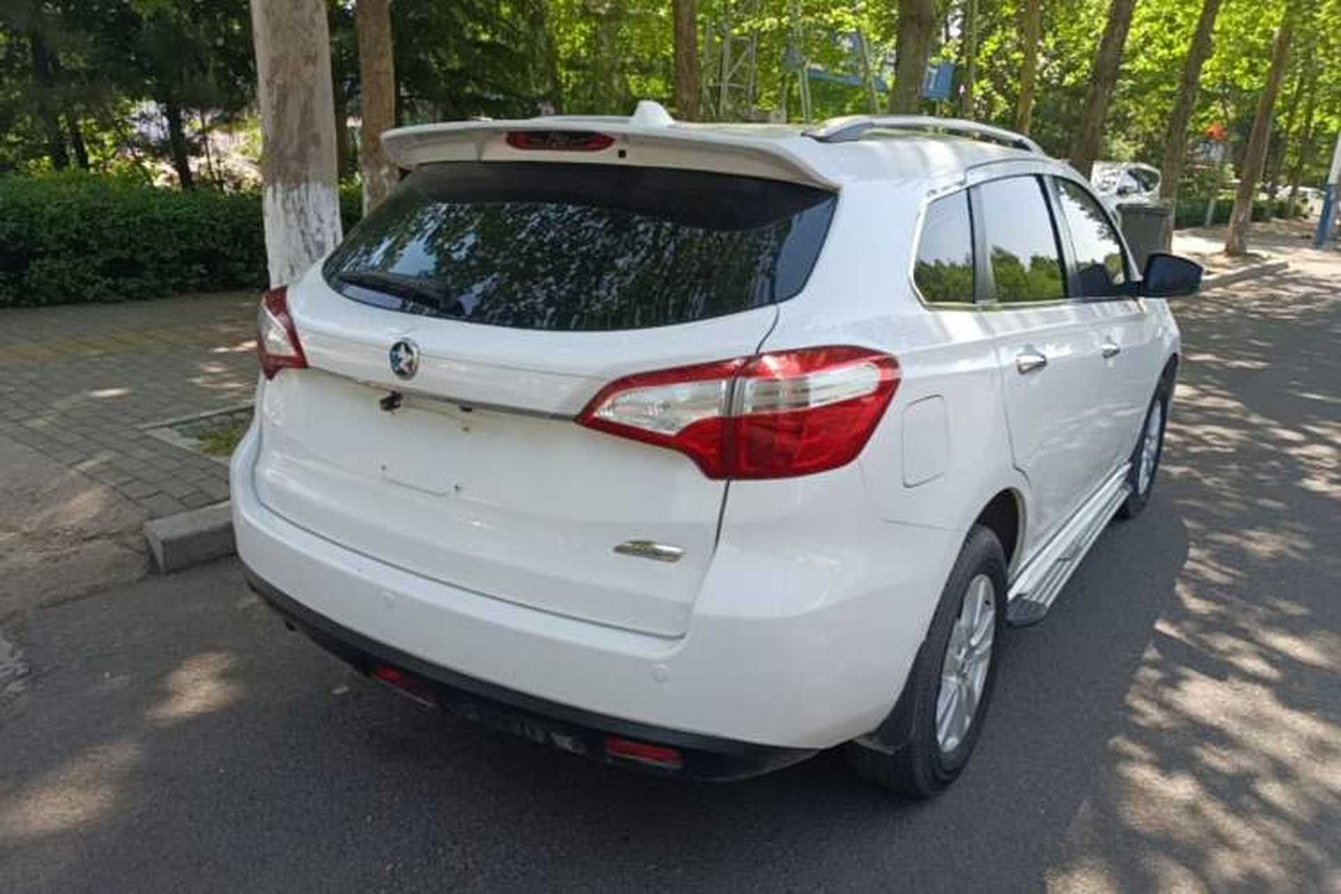 Used Venucia T70 2015 2.0L CVT Smart Choice Edition Rear Right 45 Deg