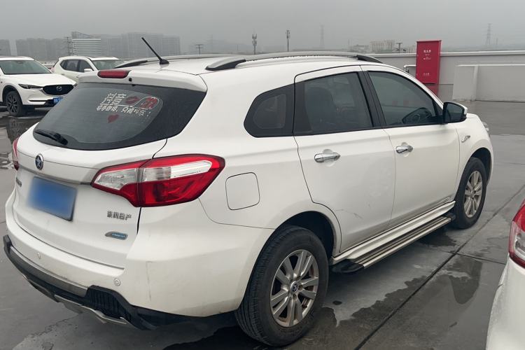 Used Venucia T70 2015 2.0L CVT Smart Choice Edition Rear Right 45 Deg