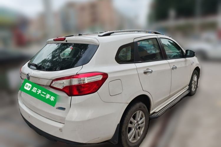 Used Venucia T70 2015 2.0L CVT Smart Choice Edition Rear Right 45 Deg