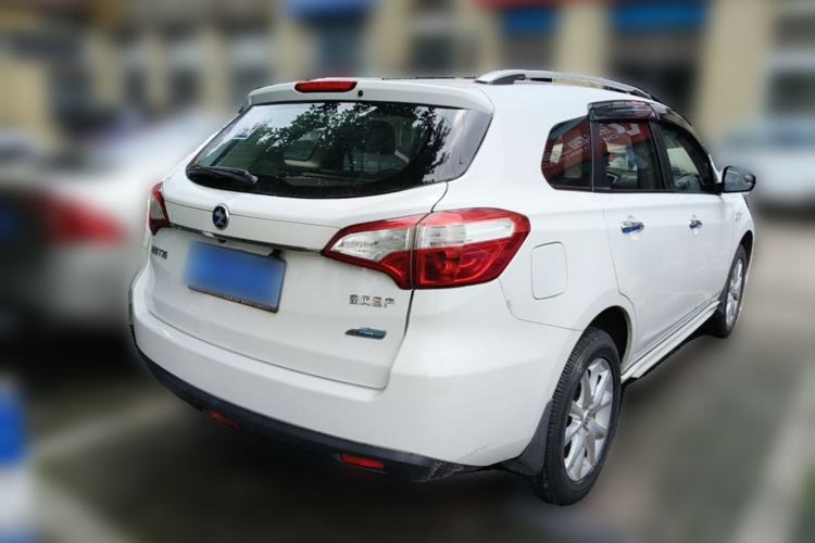 Used Venucia T70 2015 2.0L CVT Smart Edition Rear Right 45 Deg