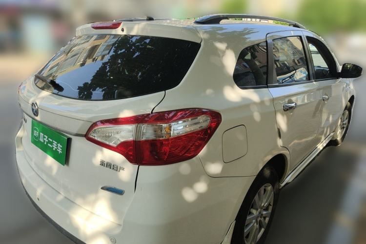 Used Venucia T70 2015 2.0L CVT Smart Choice Edition Rear Right 45 Deg