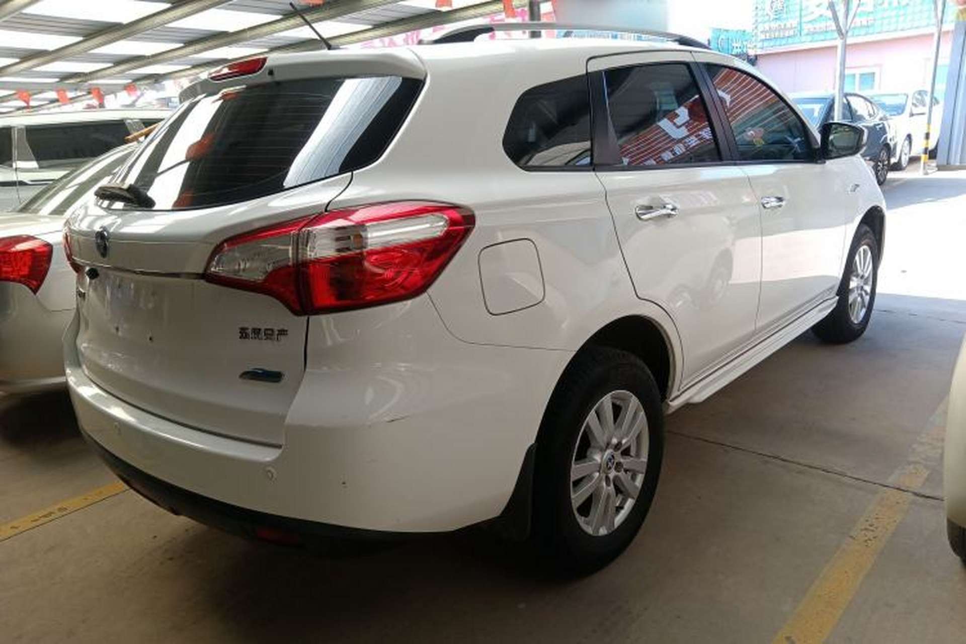 Used Venucia T70 2015 2.0L CVT Smart Choice Edition Rear Right 45 Deg