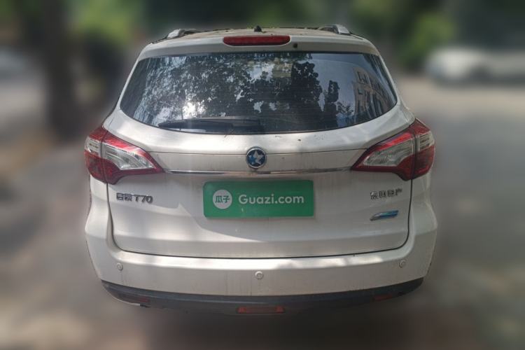 Used Venucia T70 2015 2.0L CVT Smart Choice Edition Rear