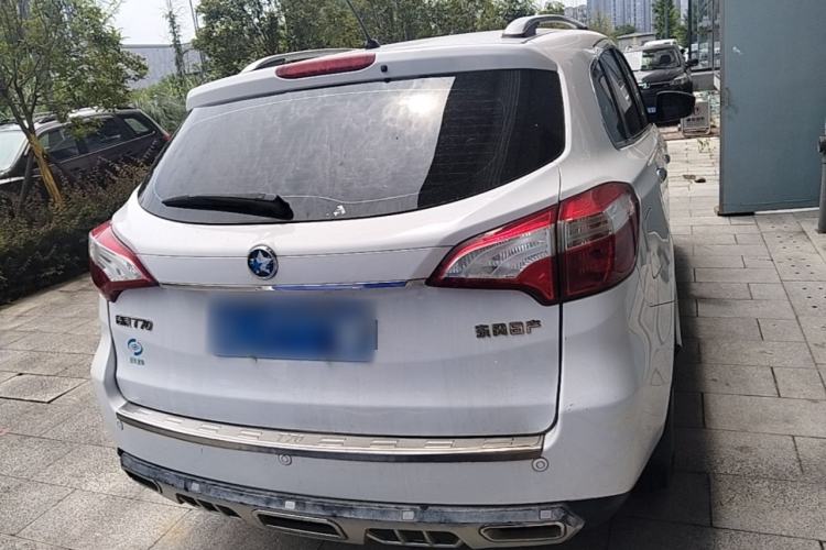 Used Venucia T70 2015 2.0L Manual RuiQu Version Rear