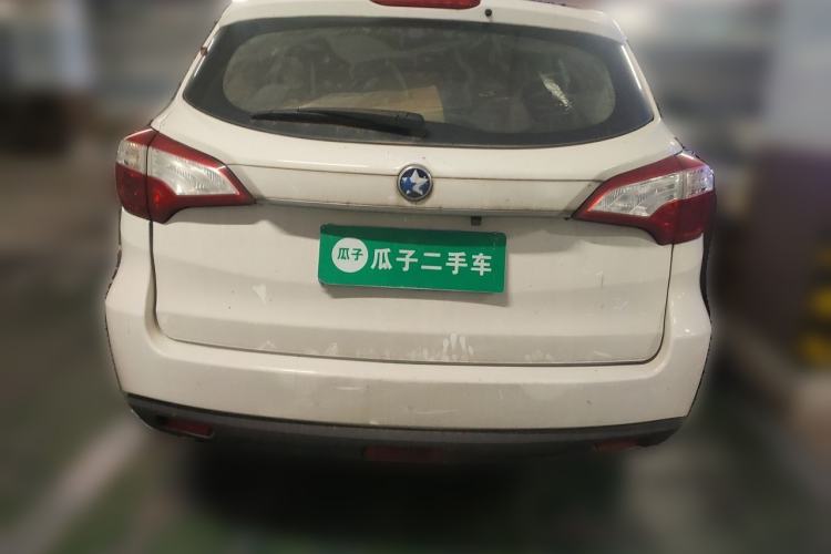 Used Venucia T70 2015 1.6L Manual Ruixing Edition Rear