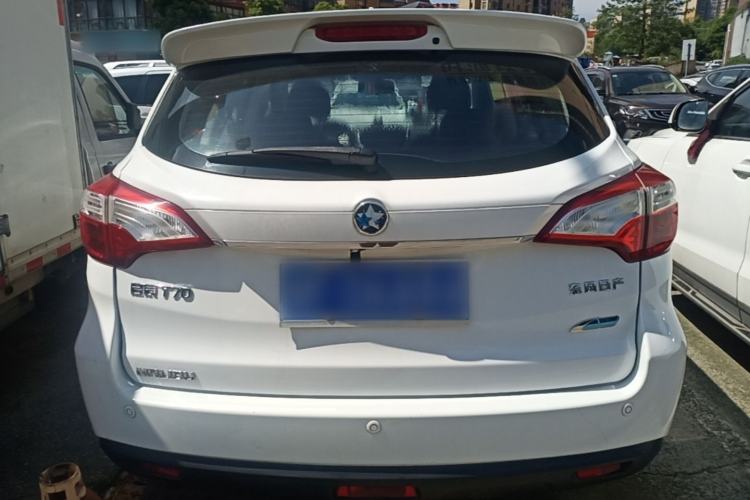 Used Venucia T70 2015 2.0L CVT Smart Choice Edition Rear
