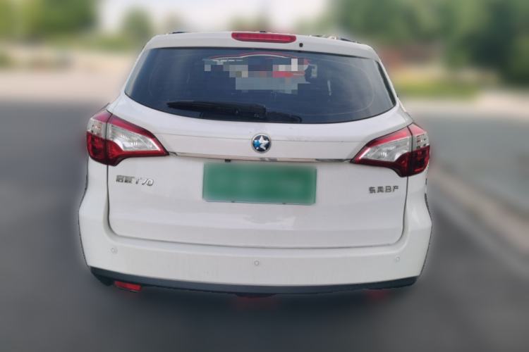 Used Venucia T70 2015 2.0L Manual RuiQu Version Rear