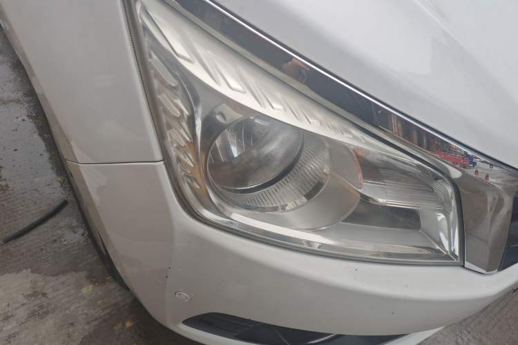 Used Venucia T70 2015 1.6L Manual Ruixing Edition Right Front Headlight