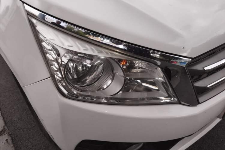 Used Venucia T70 2015 1.6L Manual Ruixing Edition Right Front Headlight