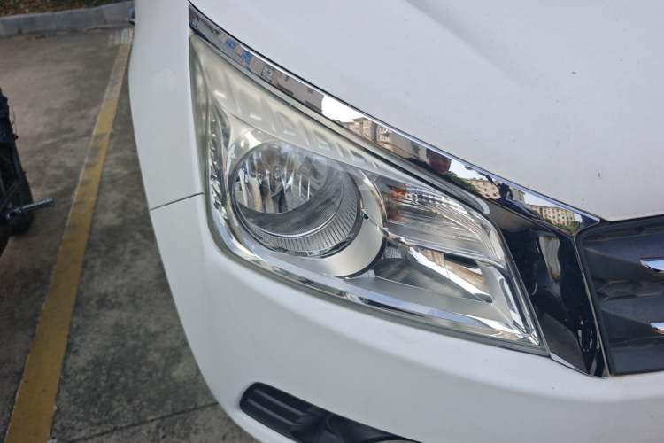 Used Venucia T70 2015 2.0L Manual RuiQu Version Right Front Headlight