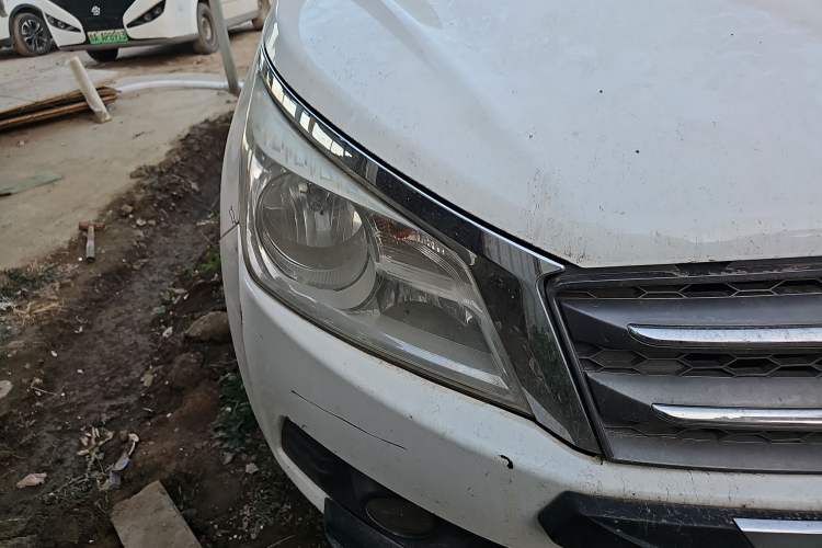 Used Venucia T70 2015 2.0L Manual RuiQu Version Right Front Headlight