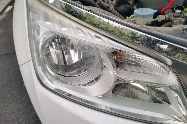 Used Venucia T70 2015 2.0L Manual RuiQu Version Right Front Headlight